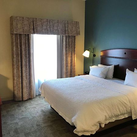 Hampton Inn & Suites Bloomington-Normal Esterno foto