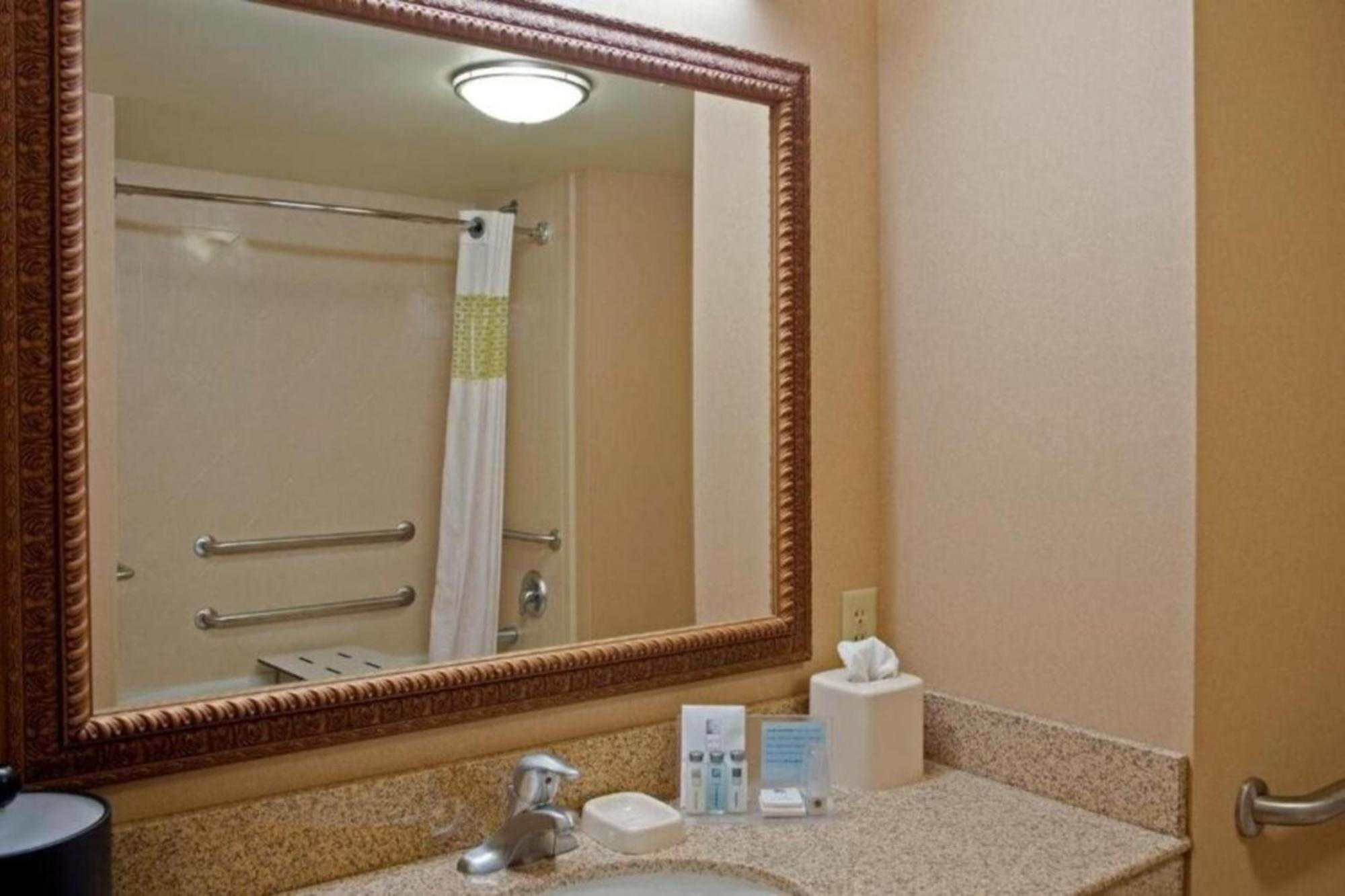Hampton Inn & Suites Bloomington-Normal Camera foto