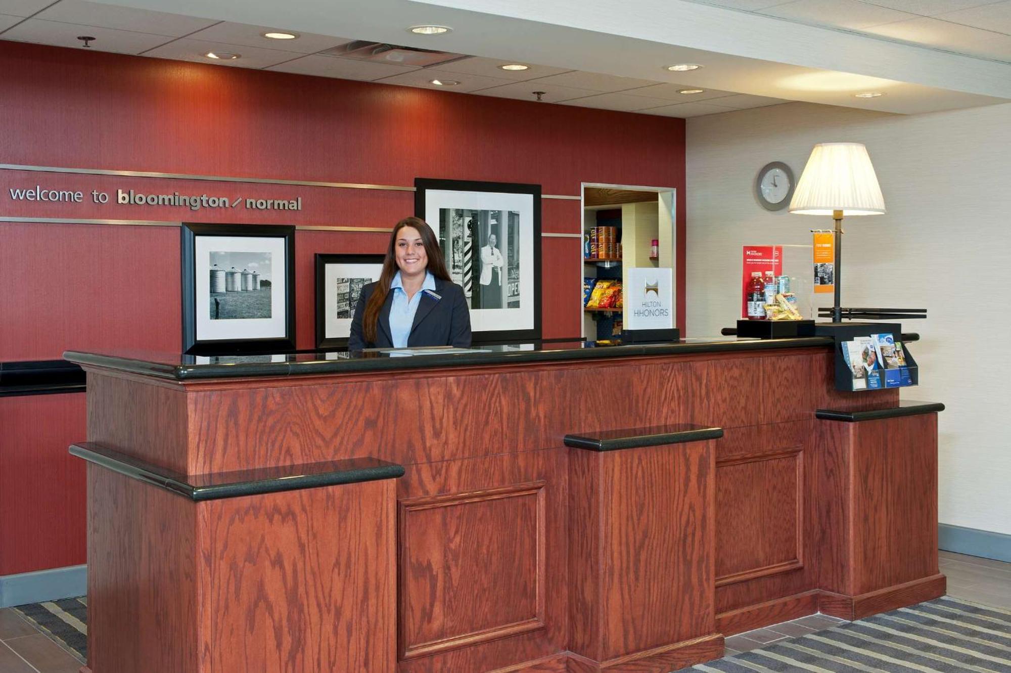 Hampton Inn & Suites Bloomington-Normal Esterno foto