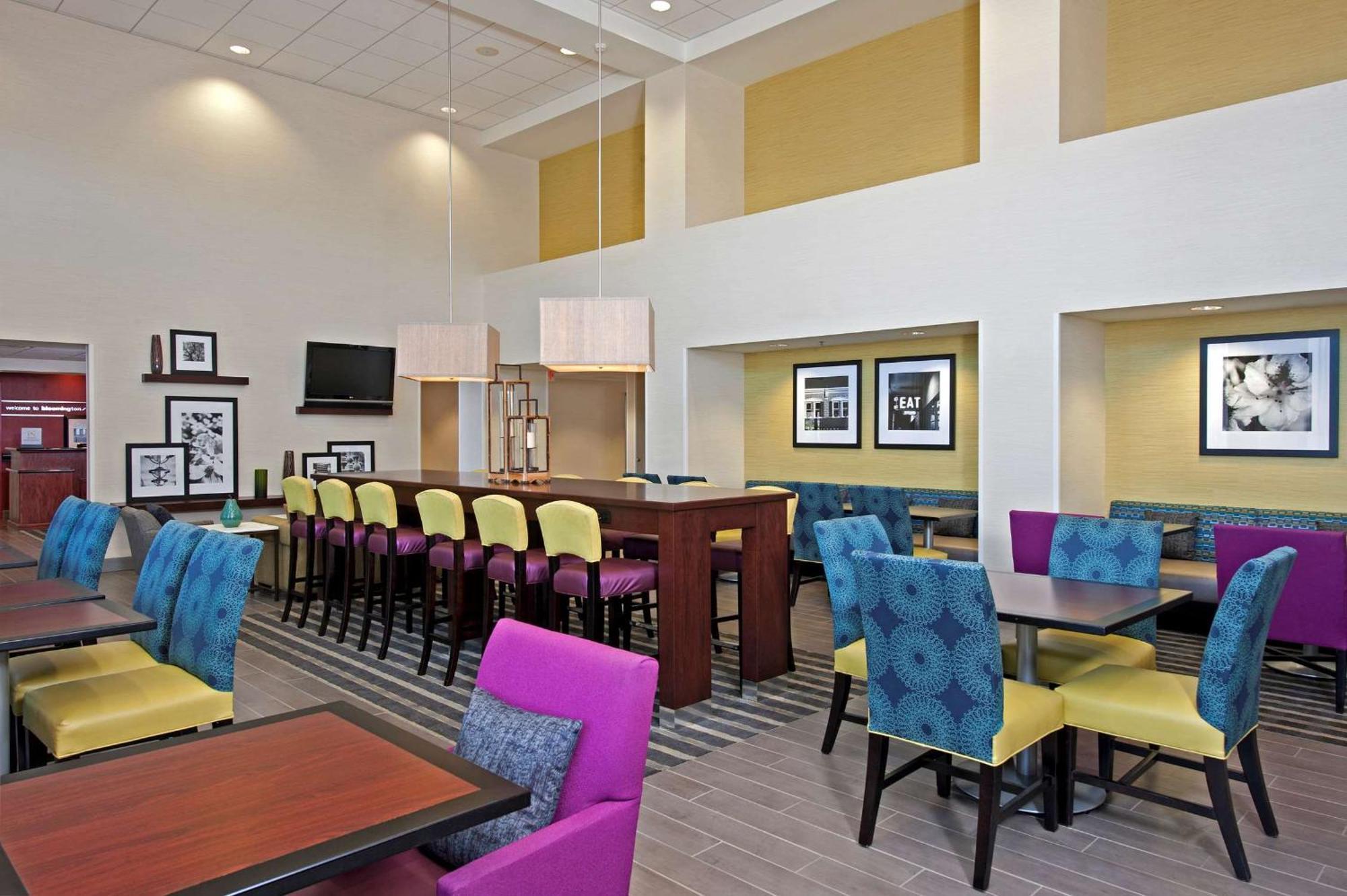 Hampton Inn & Suites Bloomington-Normal Esterno foto