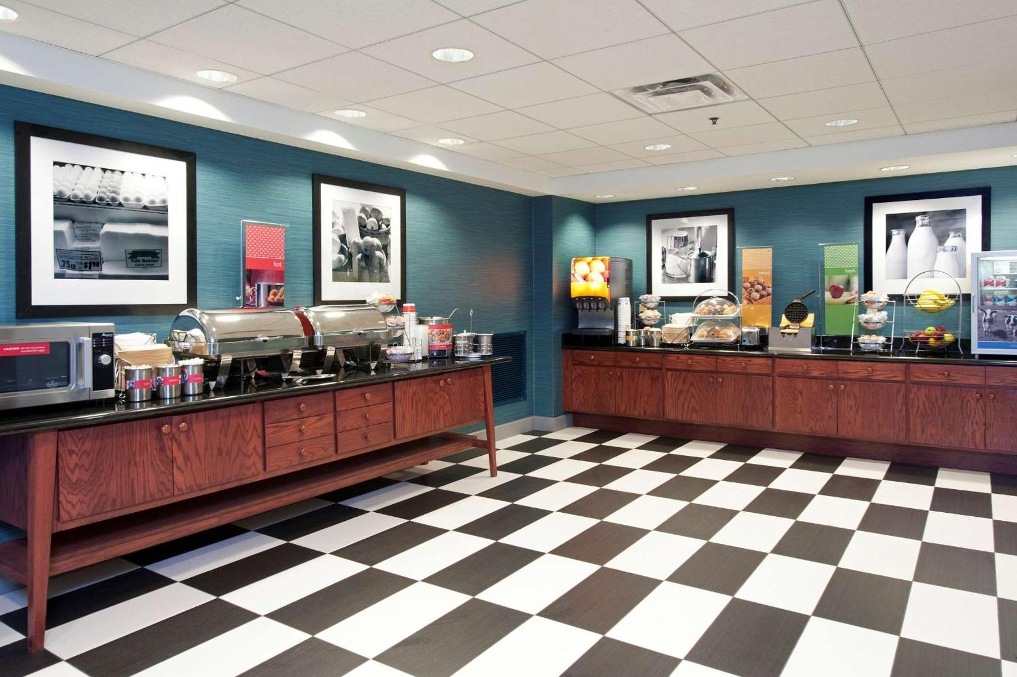 Hampton Inn & Suites Bloomington-Normal Esterno foto