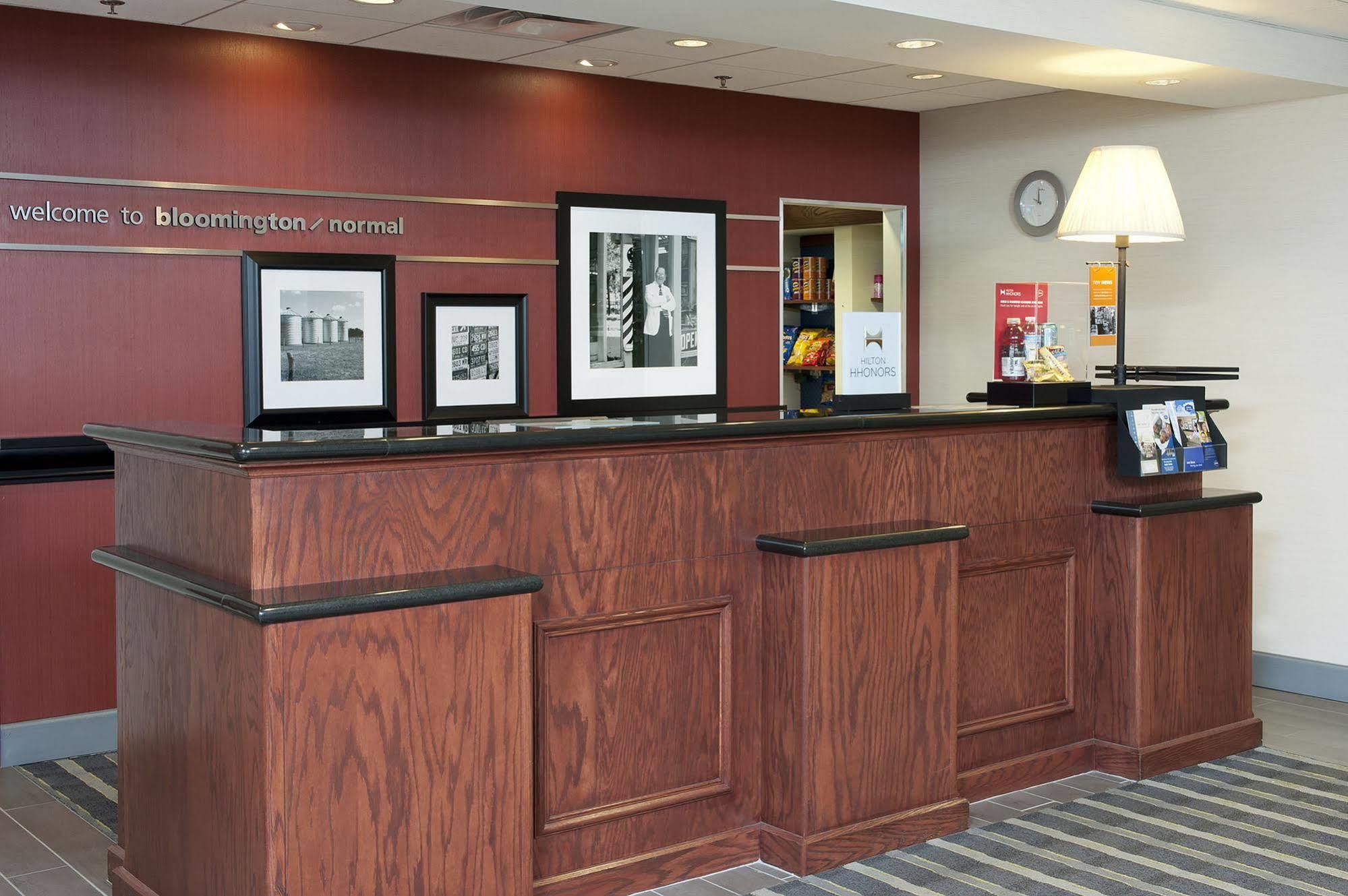 Hampton Inn & Suites Bloomington-Normal Esterno foto