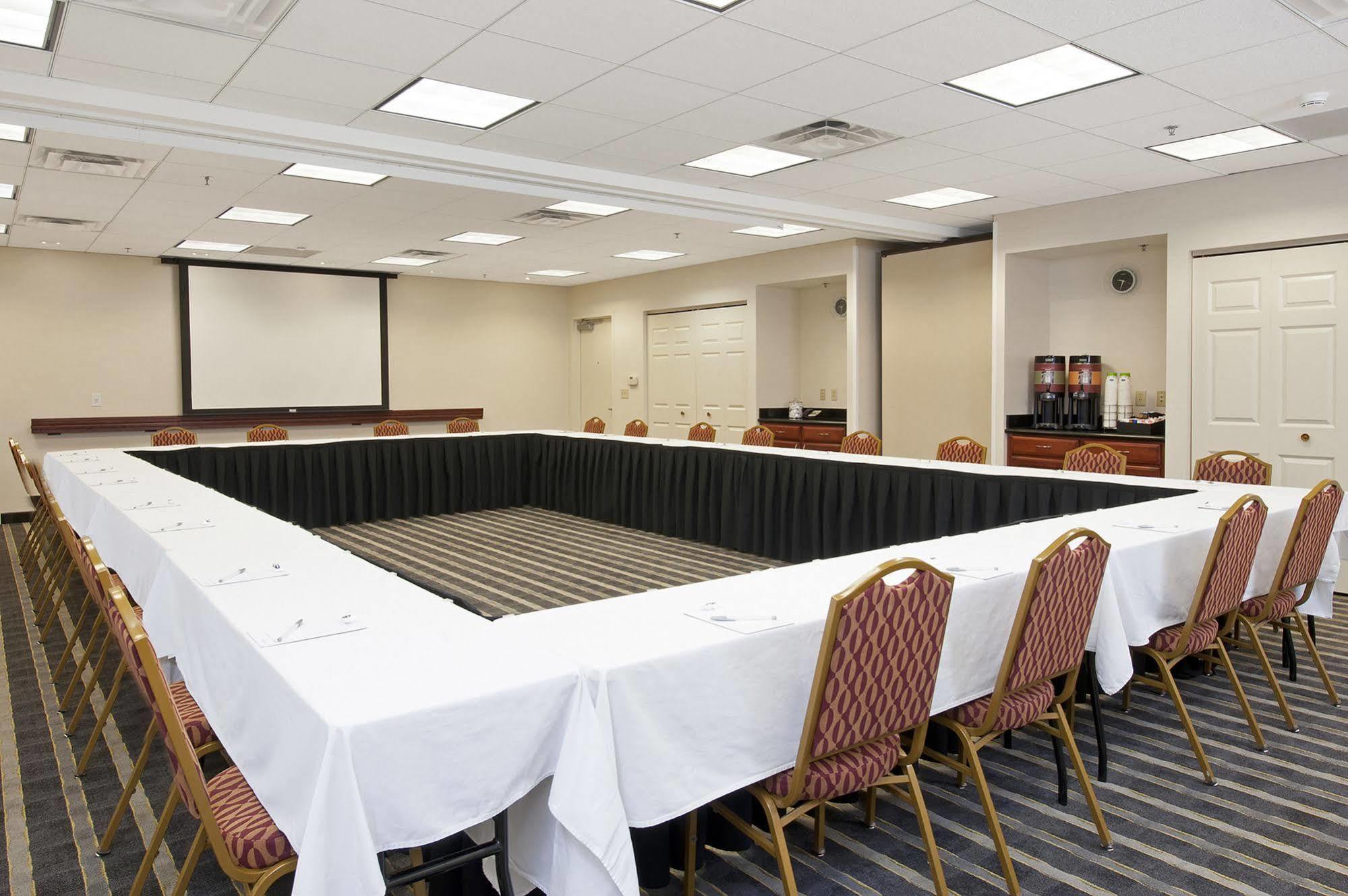 Hampton Inn & Suites Bloomington-Normal Esterno foto